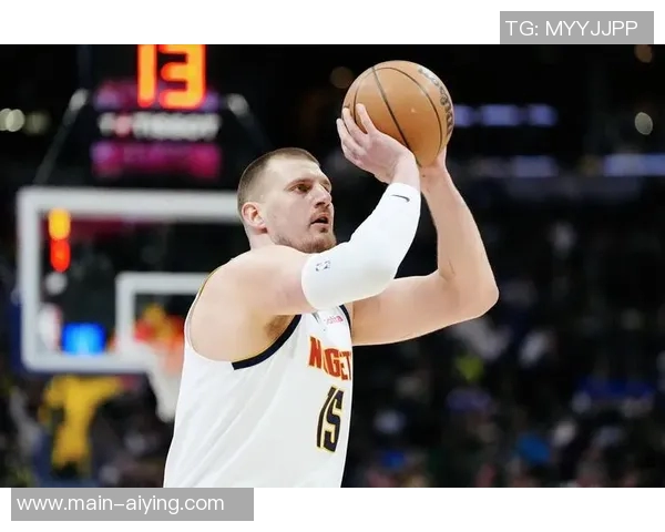 张佳玮分析骑士掘金缺乏王牌游弋人哈登成功防守约基奇展现实力